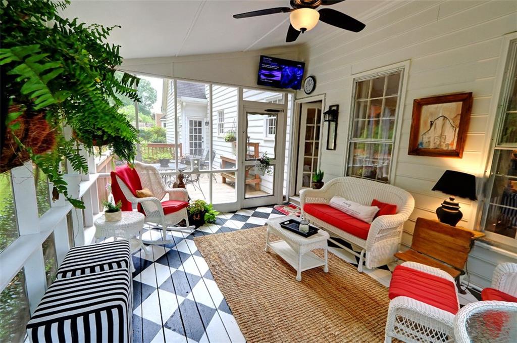 369 William Ivey Road SW