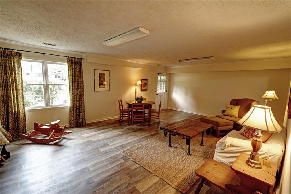 369 William Ivey Road SW