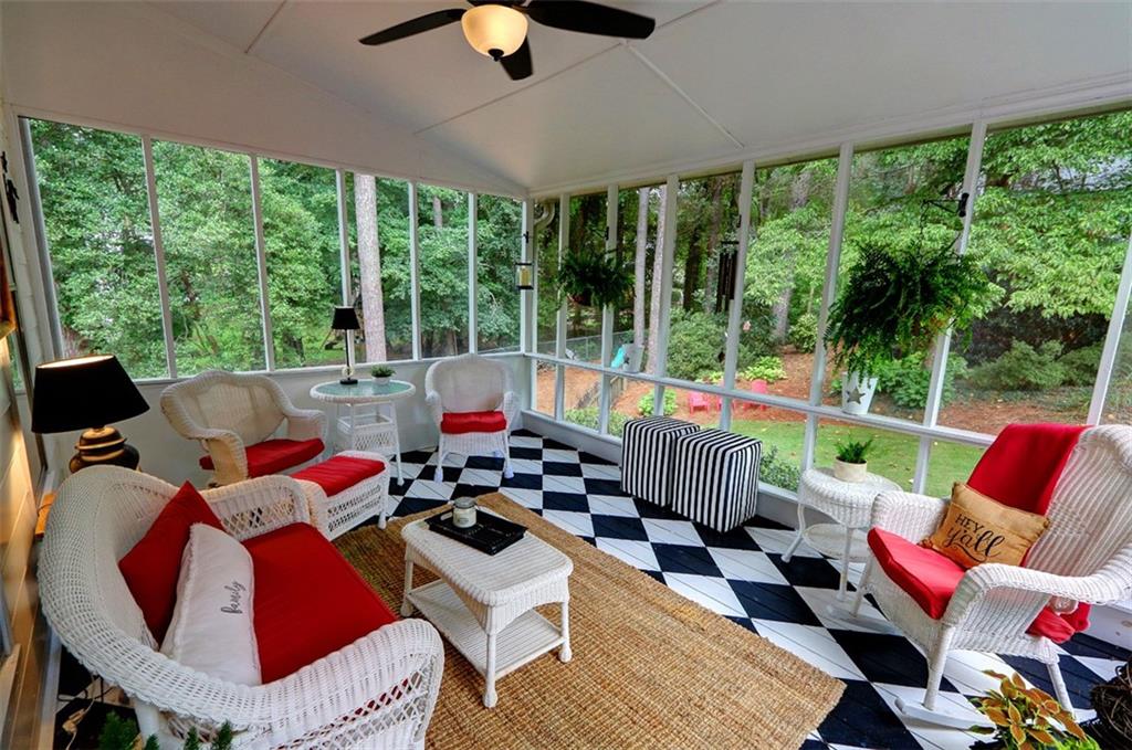 369 William Ivey Road SW