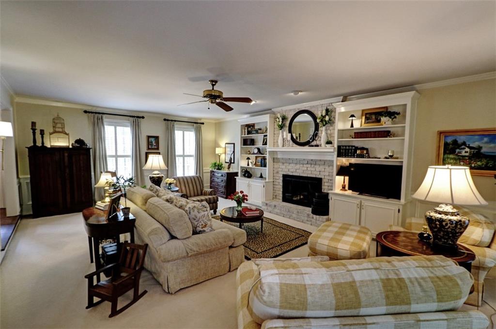 369 William Ivey Road SW