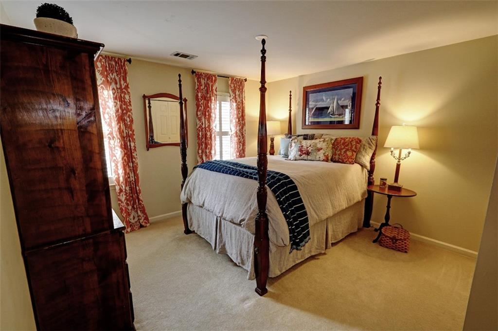 369 William Ivey Road SW