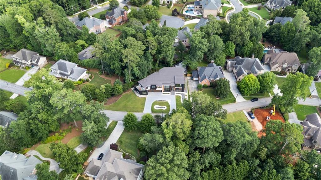 2401 Greenglade Road NE
