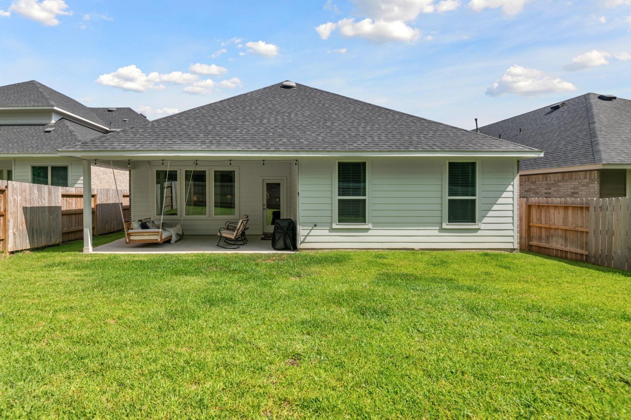 560 Newcomb Hollow Drive