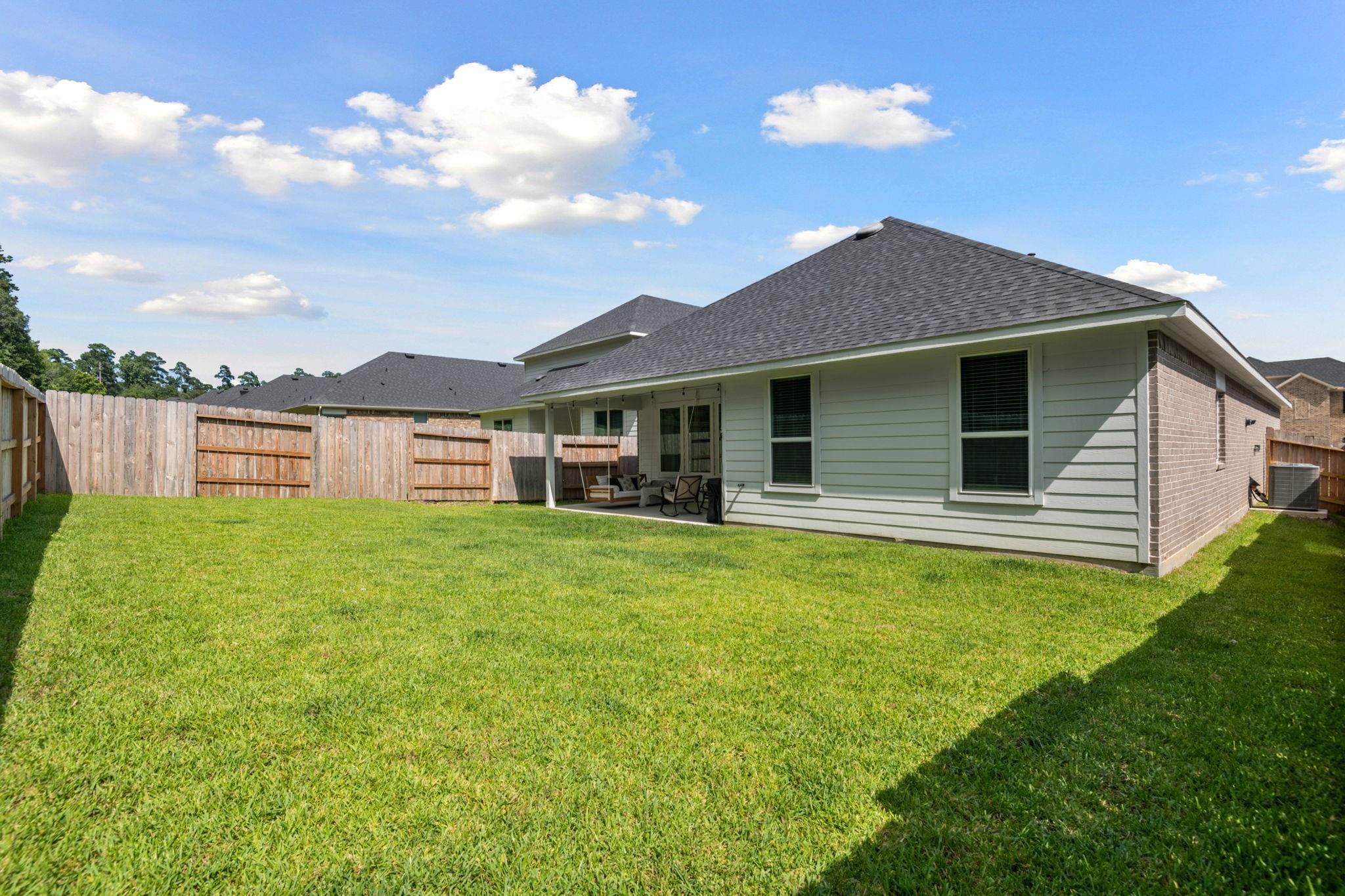 560 Newcomb Hollow Drive