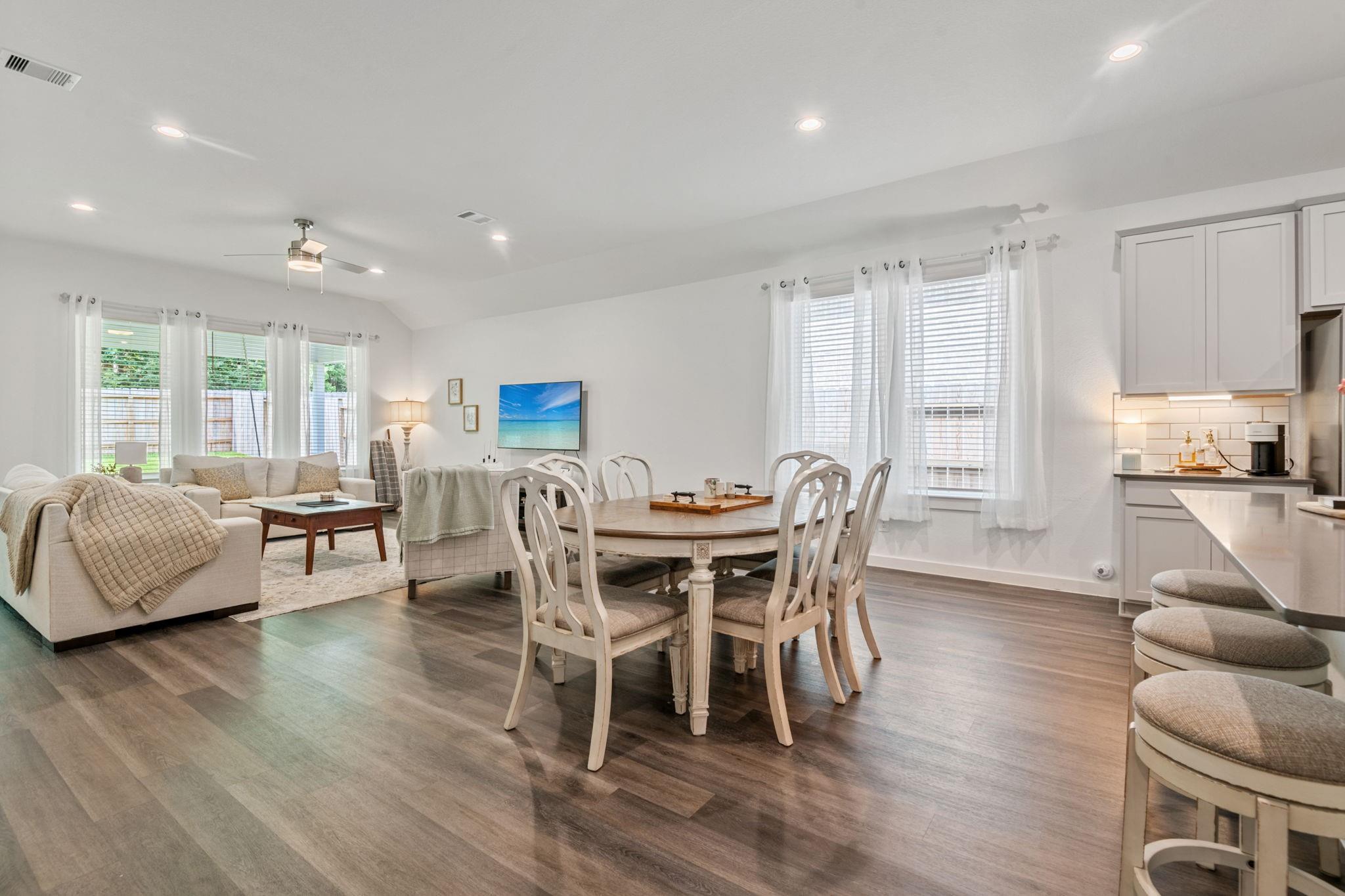560 Newcomb Hollow Drive