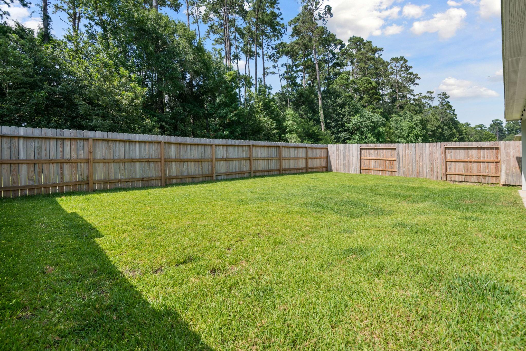 560 Newcomb Hollow Drive