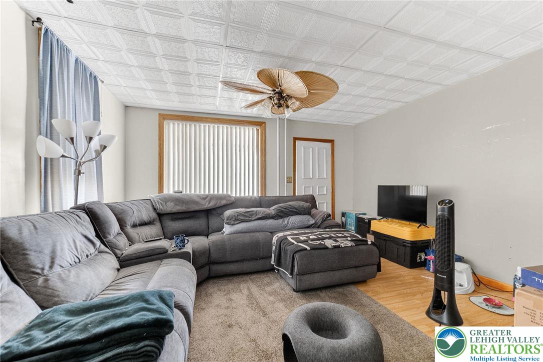 522 East 4th Street