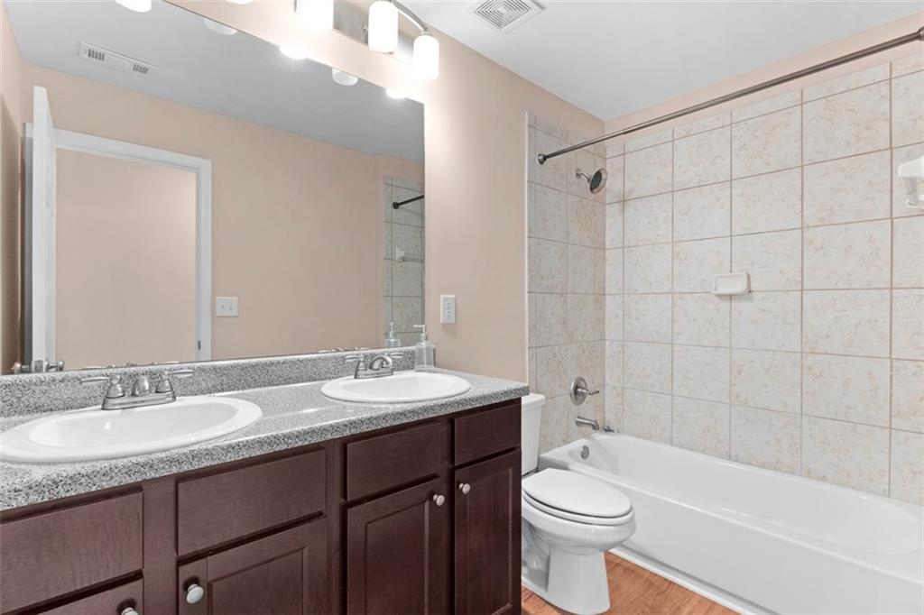 13581 Weycroft Circle