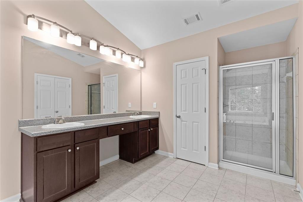 13581 Weycroft Circle