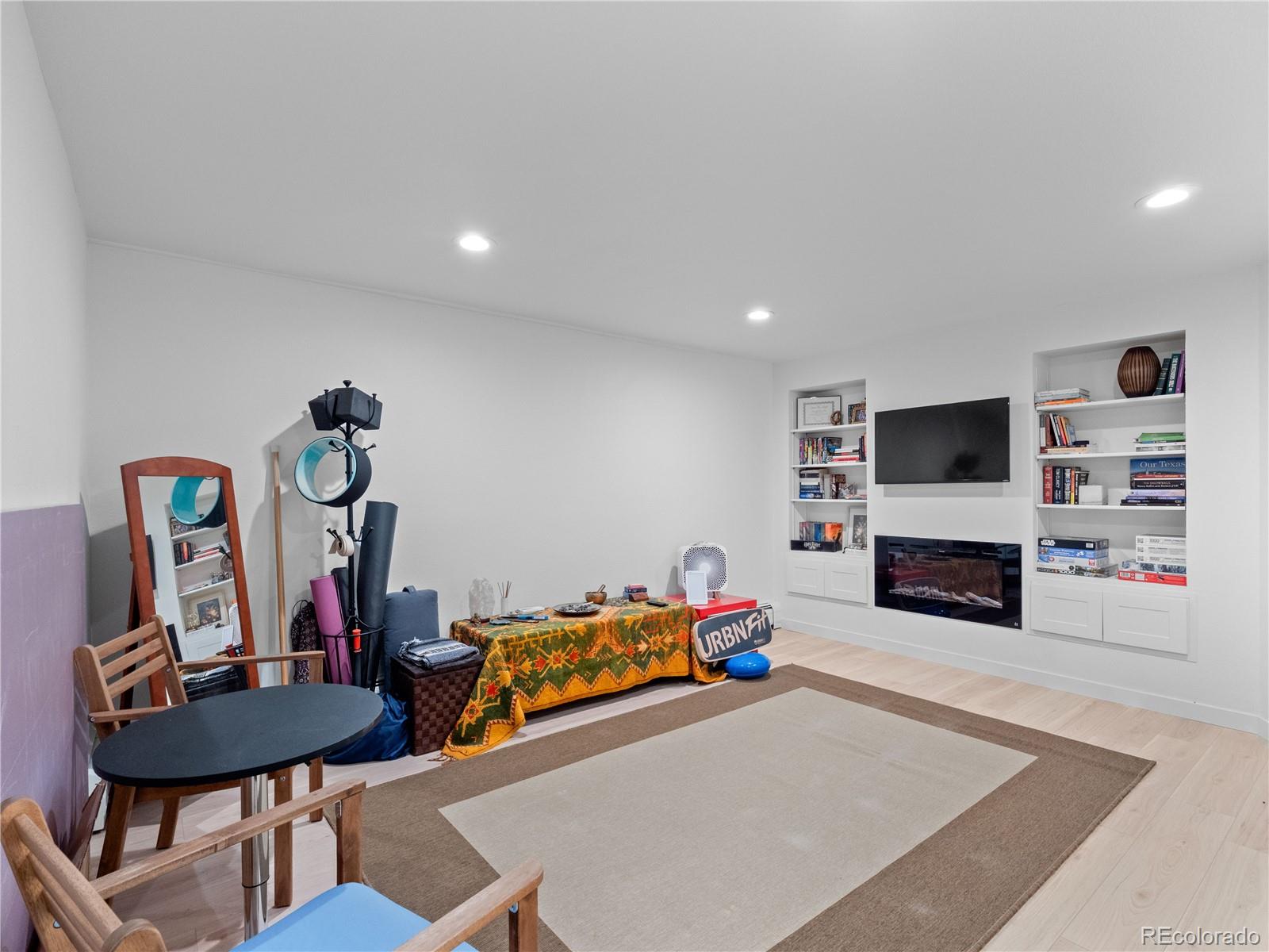 2308 Hearth Drive Unit: 36