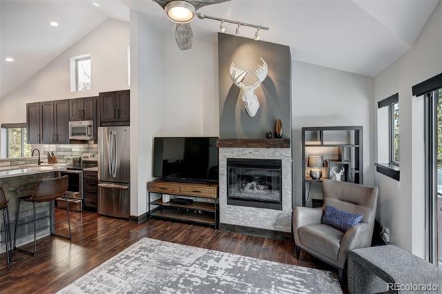216 Village Point Drive
