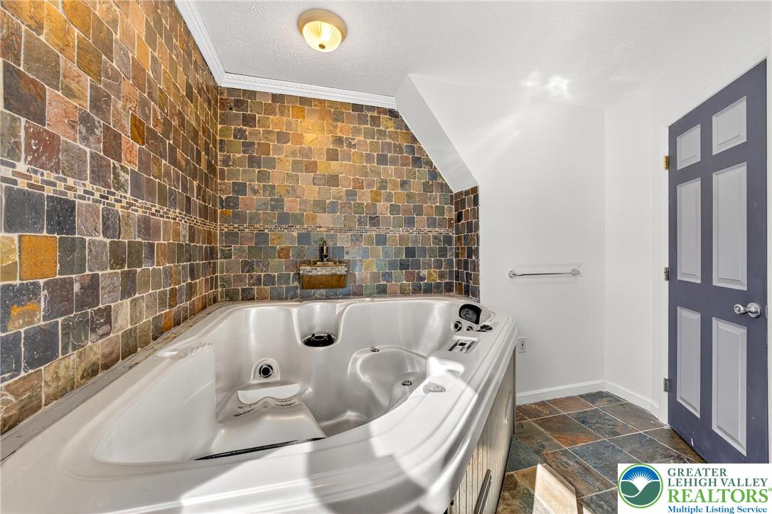 1169 Lichtenwalner Avenue