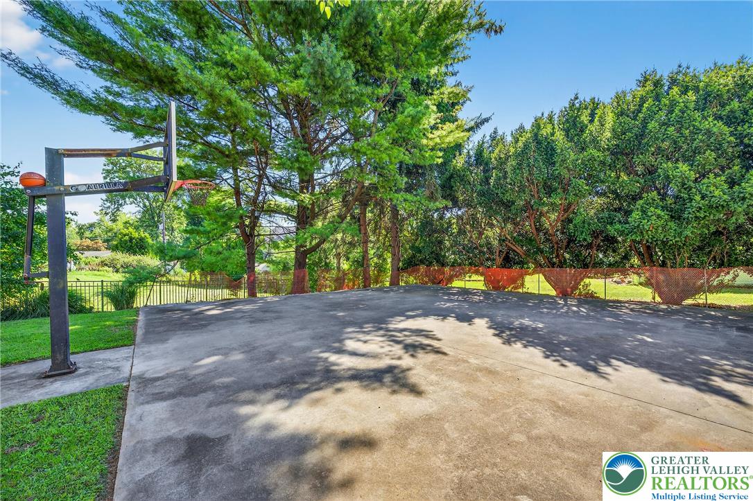 1169 Lichtenwalner Avenue