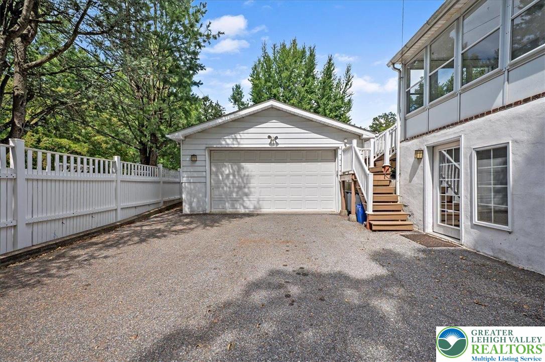 59 West Macada Road