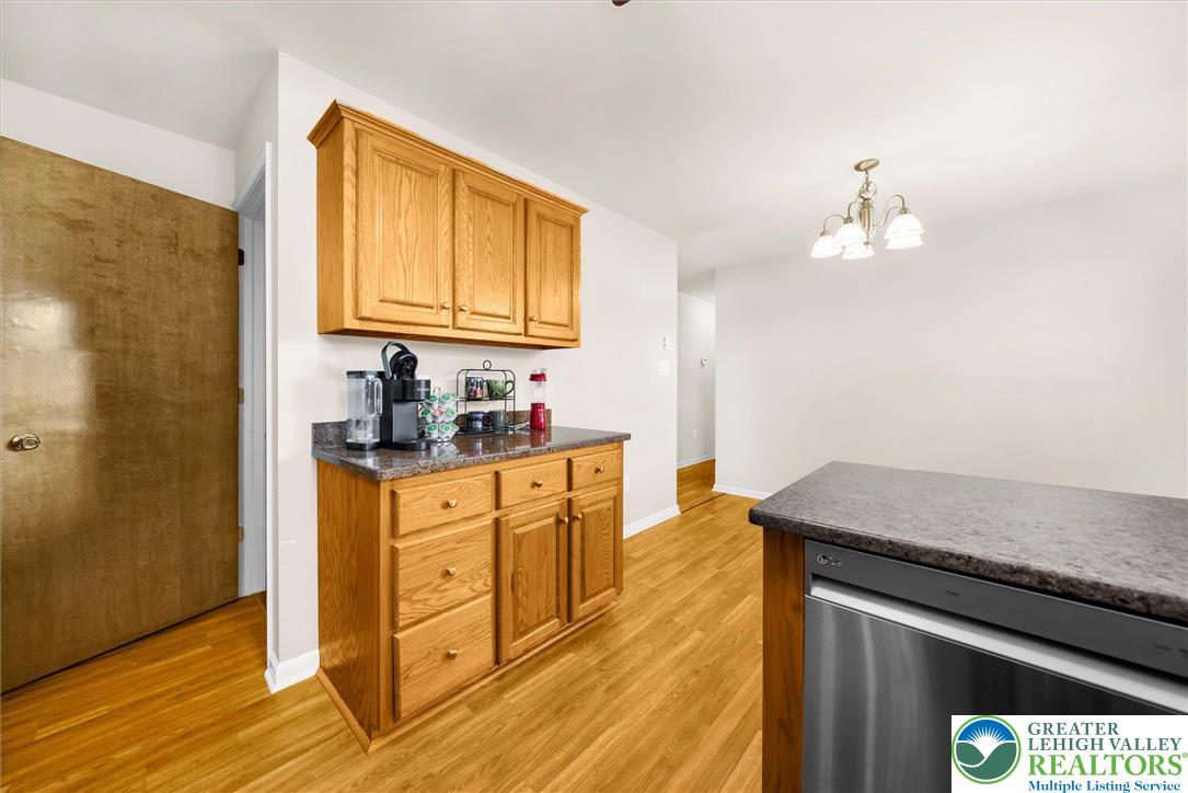 4418 Thebes Turn