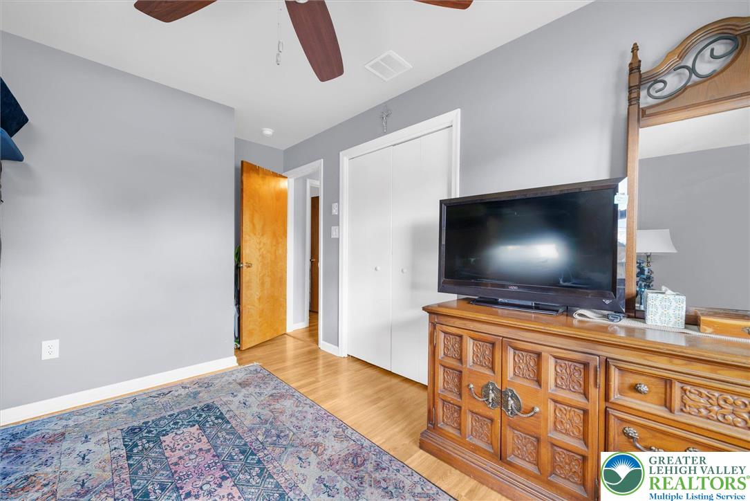 4418 Thebes Turn