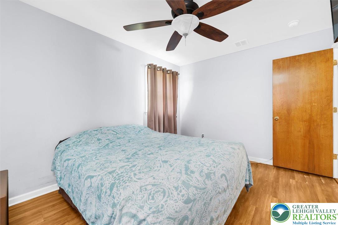 4418 Thebes Turn