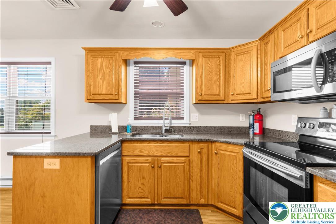 4418 Thebes Turn