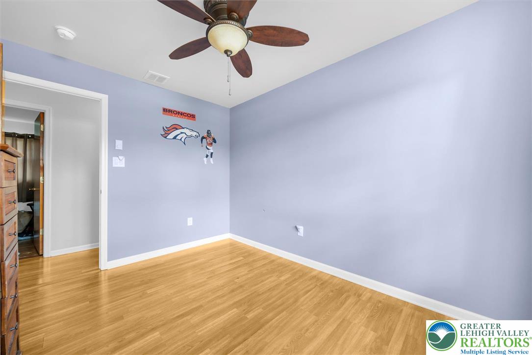 4418 Thebes Turn