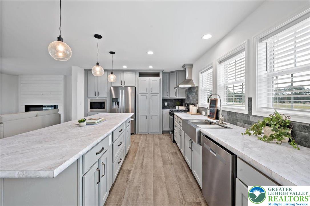 3983 Hastings Road
