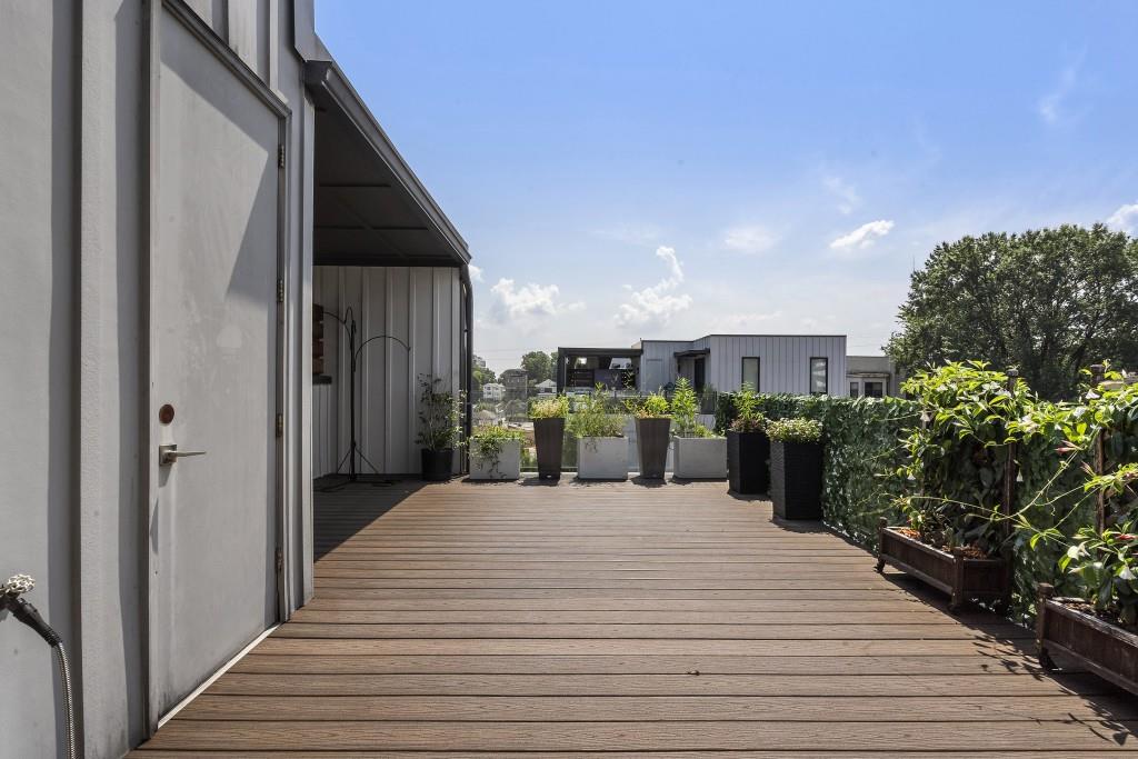 131 City View Court NE