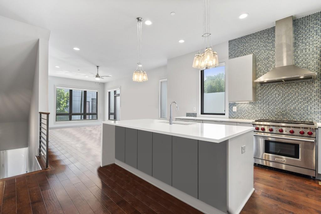 131 City View Court NE