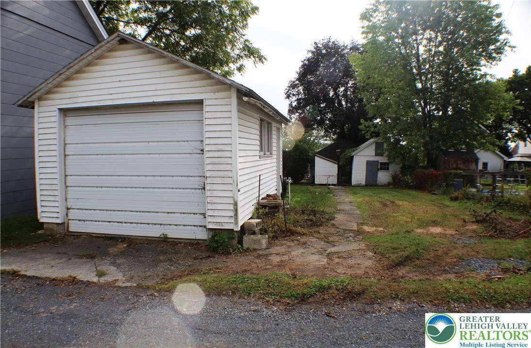 308 Walnut Street