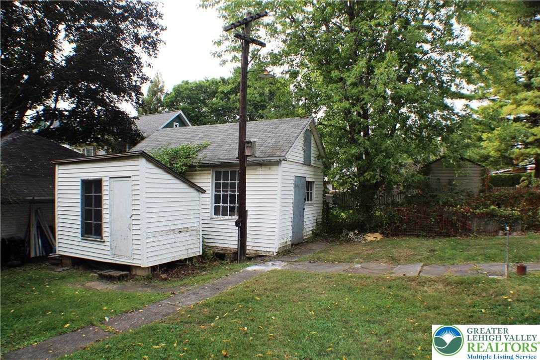 308 Walnut Street