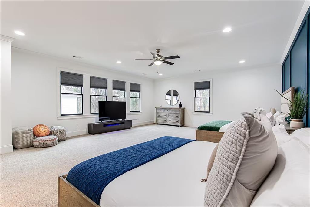 222 Kirkwood Road NE