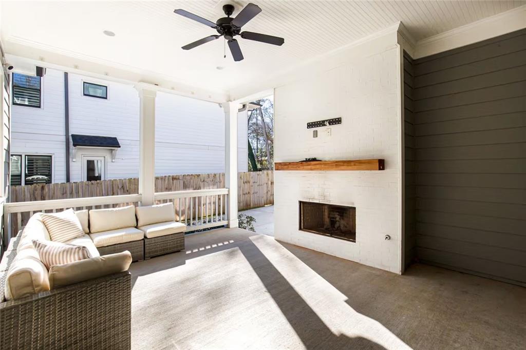 222 Kirkwood Road NE