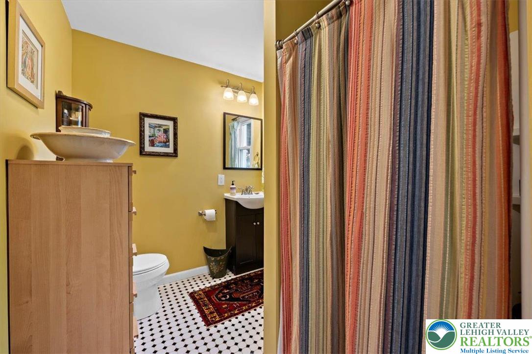 1501 Bushkill Street