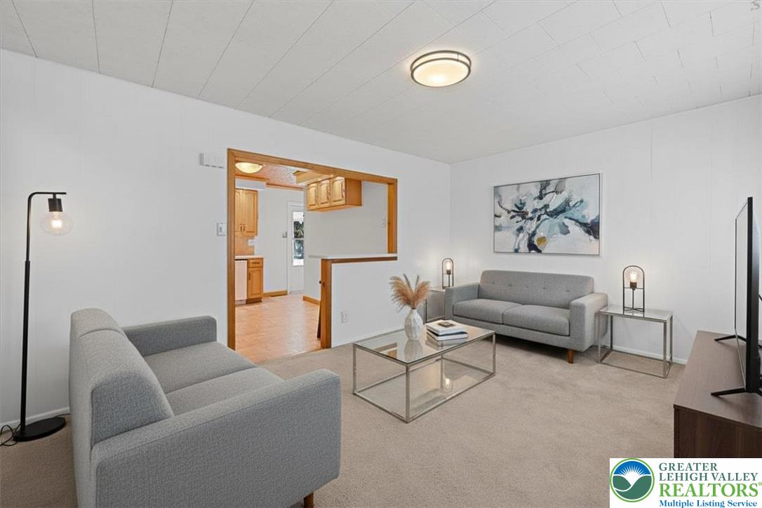 109 South 8th Street