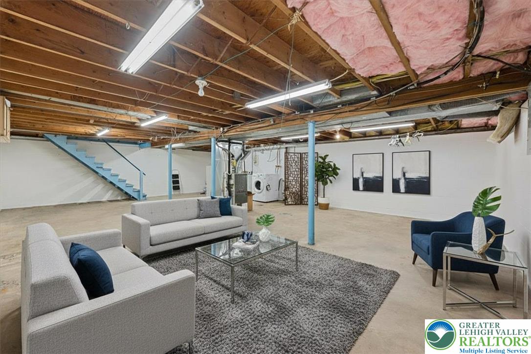 109 South 8th Street