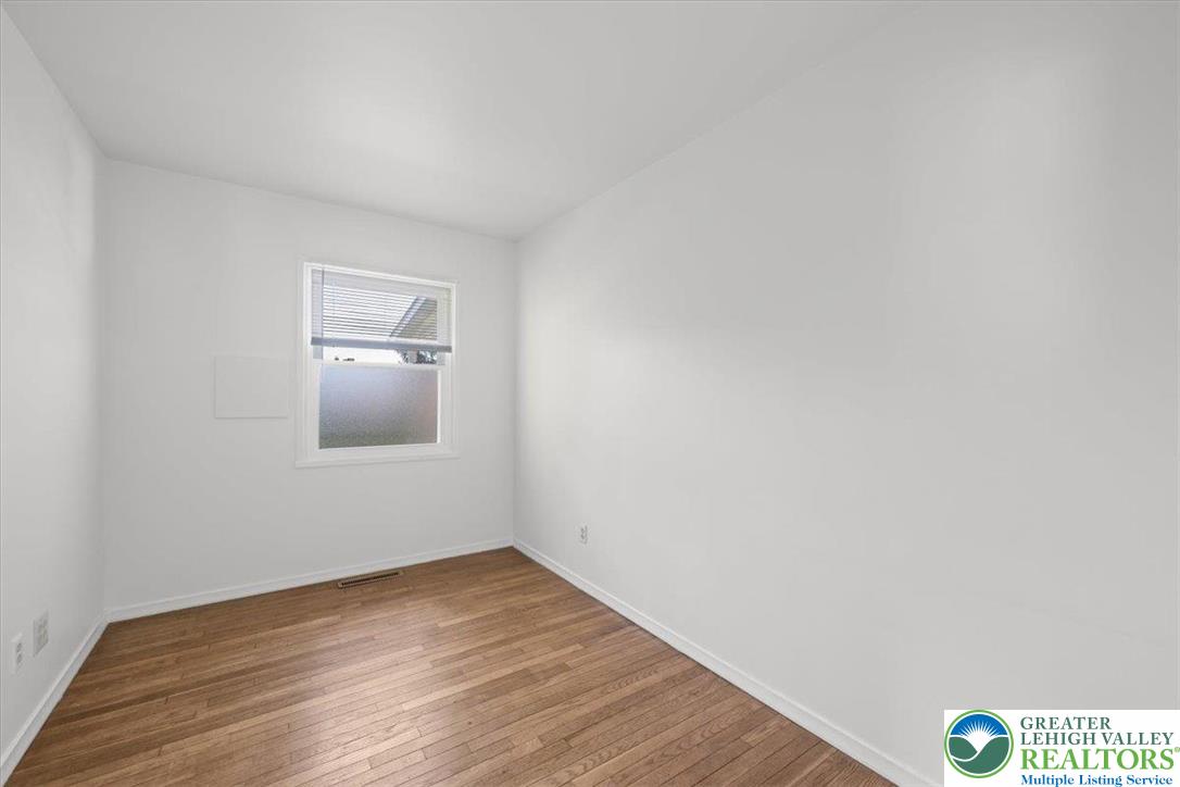 109 South 8th Street