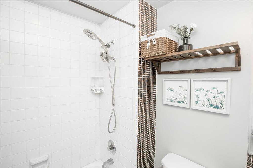 952 Myrtle Street NE Unit 2