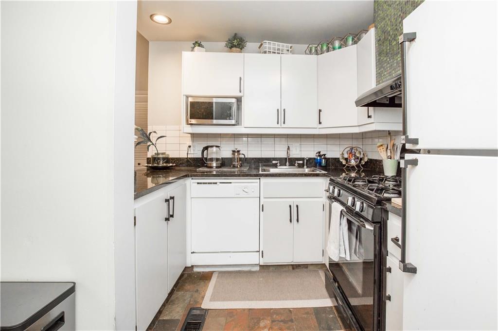 952 Myrtle Street NE Unit 2