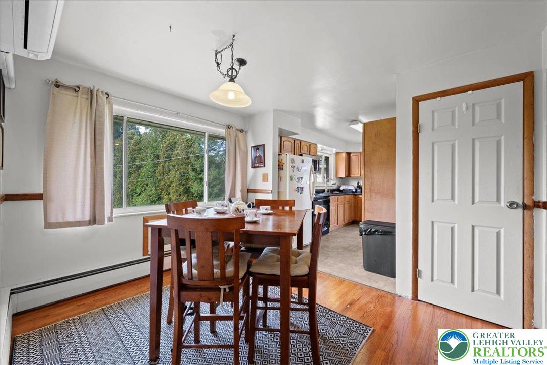 558 Beechwood Street