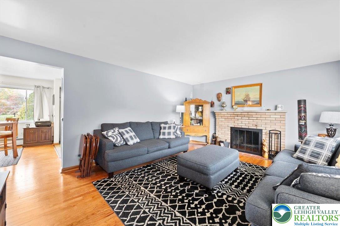 558 Beechwood Street