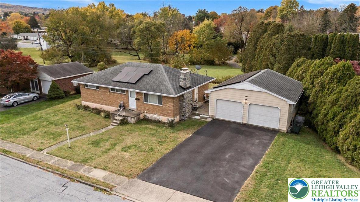 558 Beechwood Street