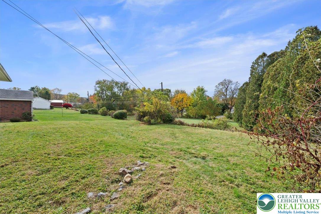 558 Beechwood Street