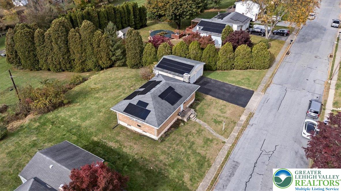 558 Beechwood Street