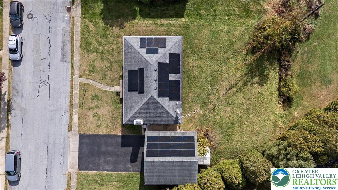 558 Beechwood Street