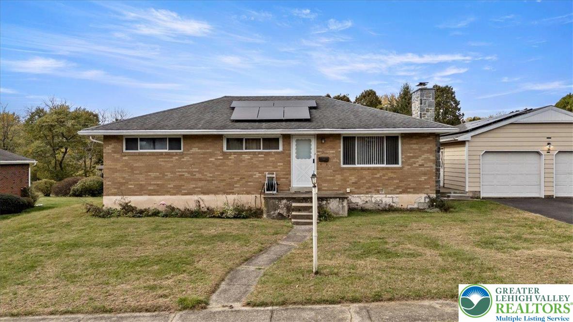 558 Beechwood Street