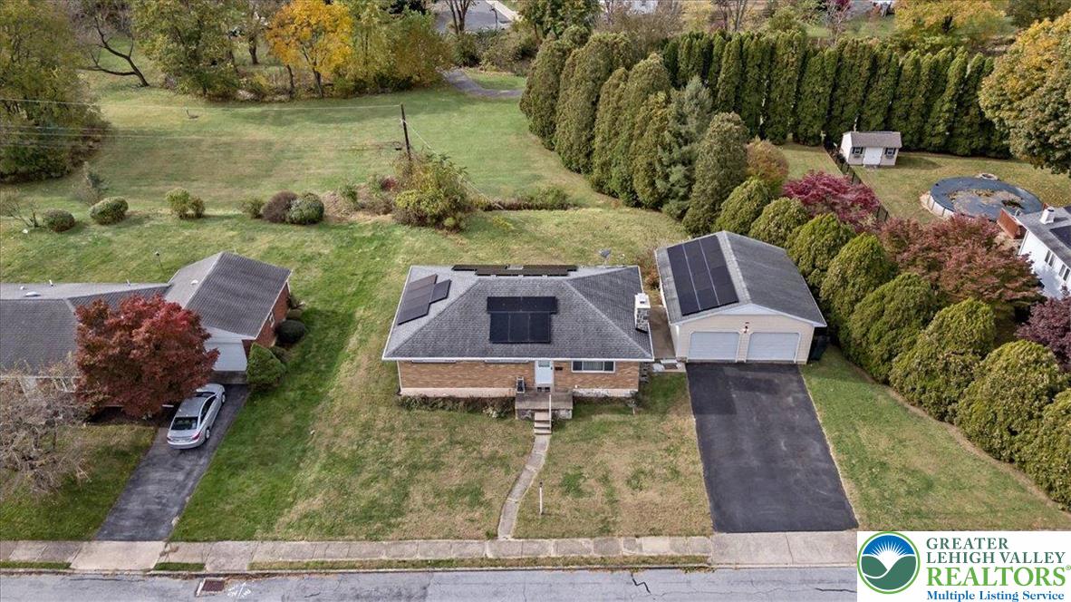 558 Beechwood Street