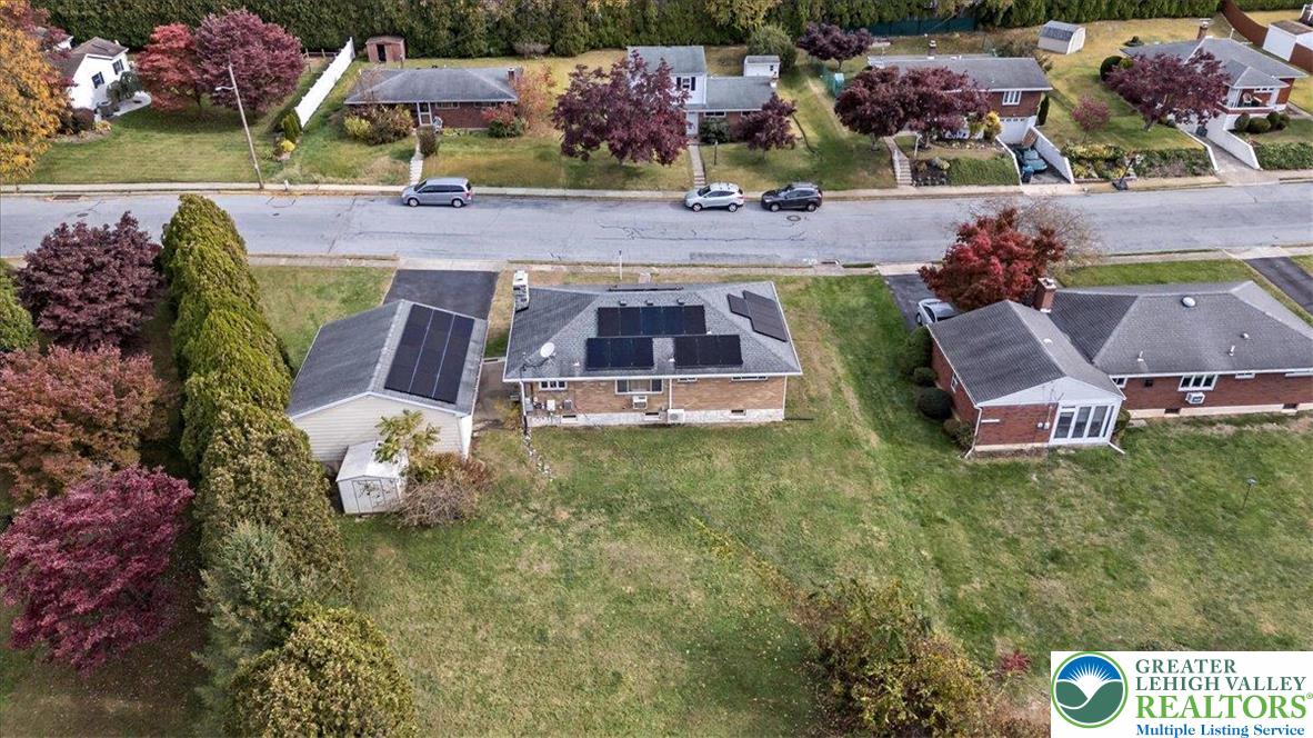 558 Beechwood Street