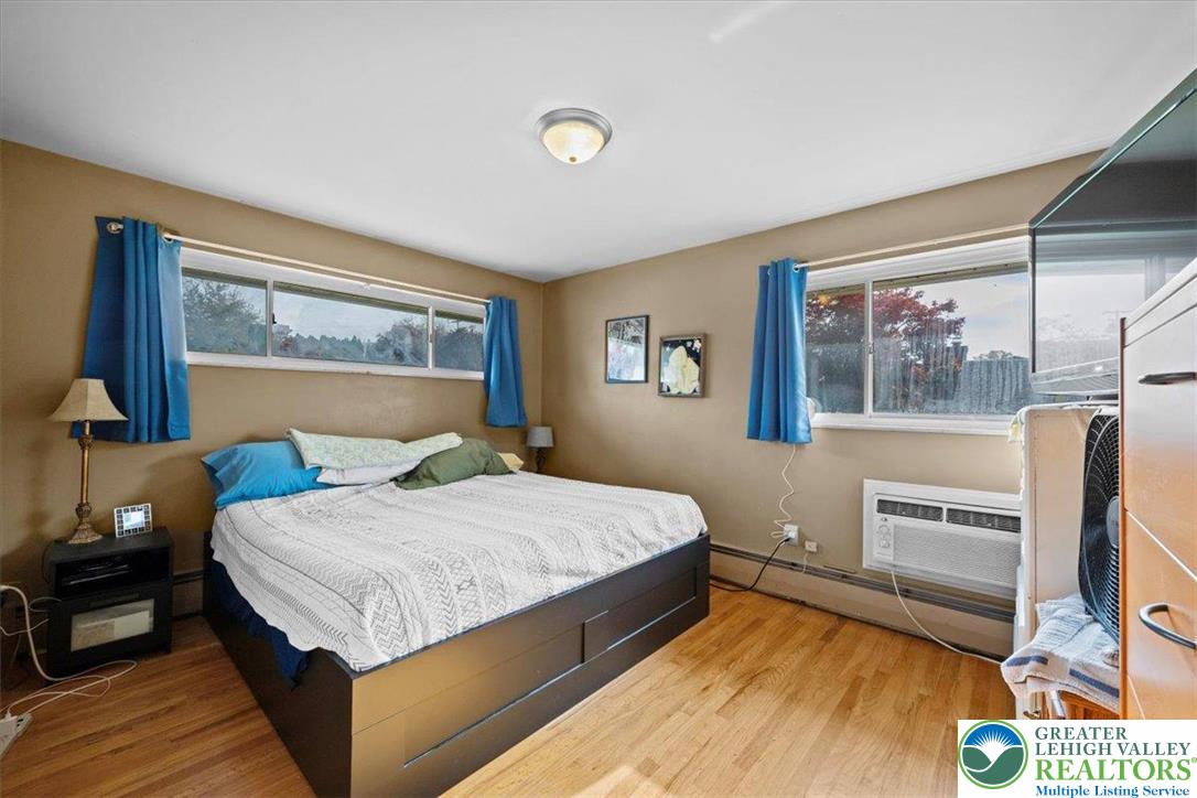 558 Beechwood Street