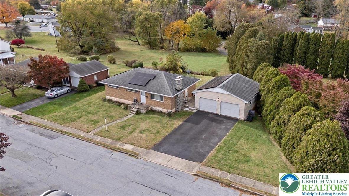 558 Beechwood Street