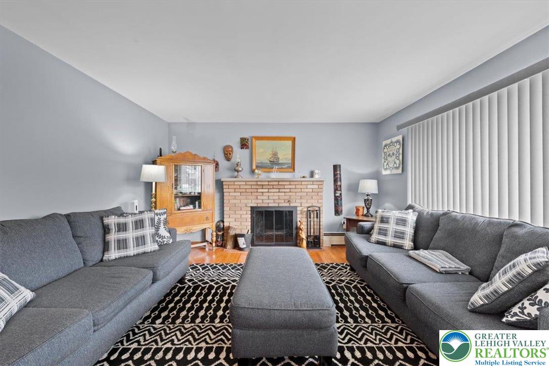 558 Beechwood Street