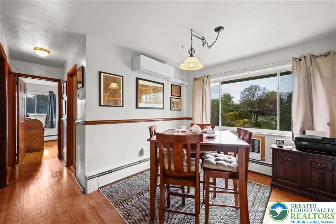 558 Beechwood Street