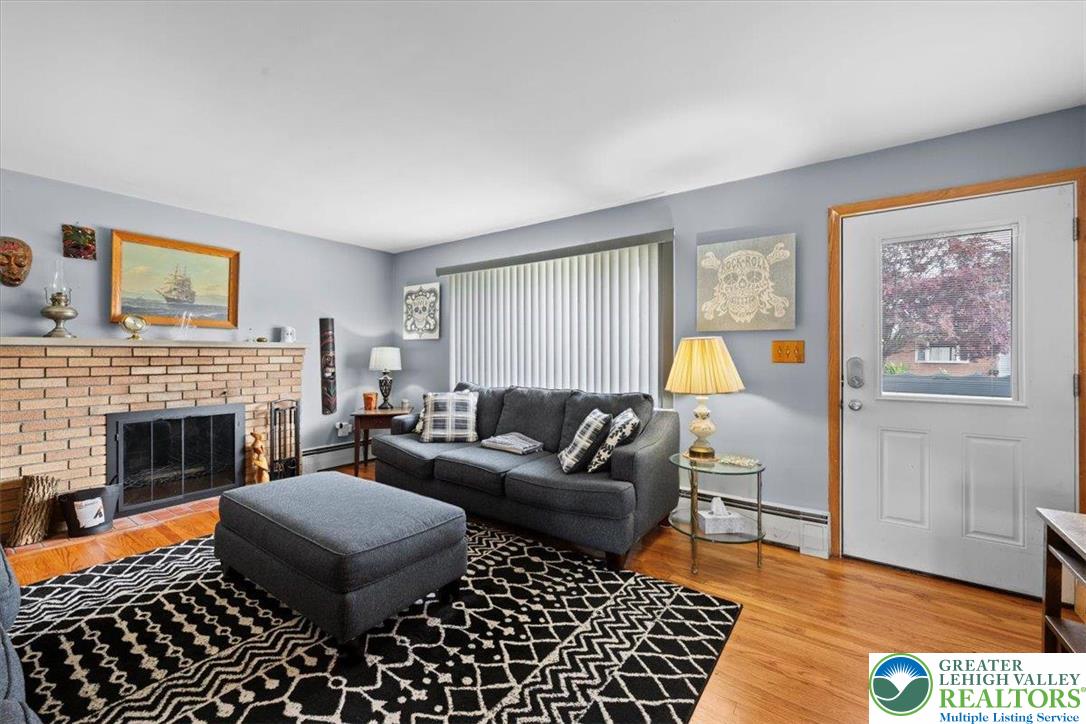 558 Beechwood Street